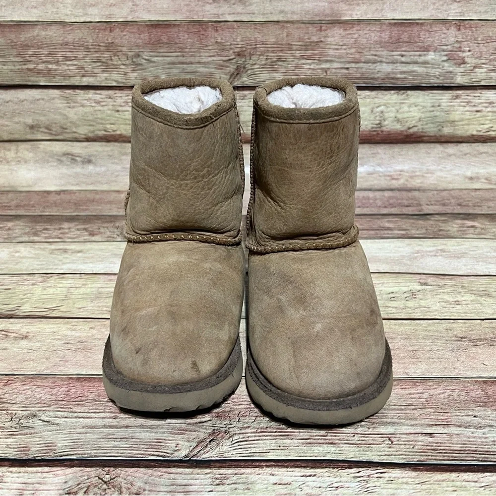 Ugg Brown Leather Classic Short Boots